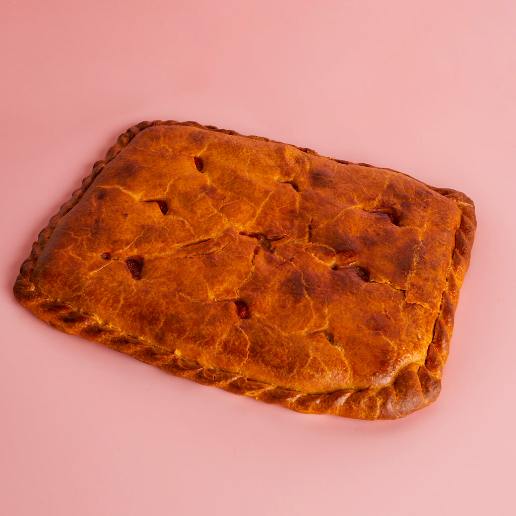 Empanada gallega de atún, cebolla y pimiento asado